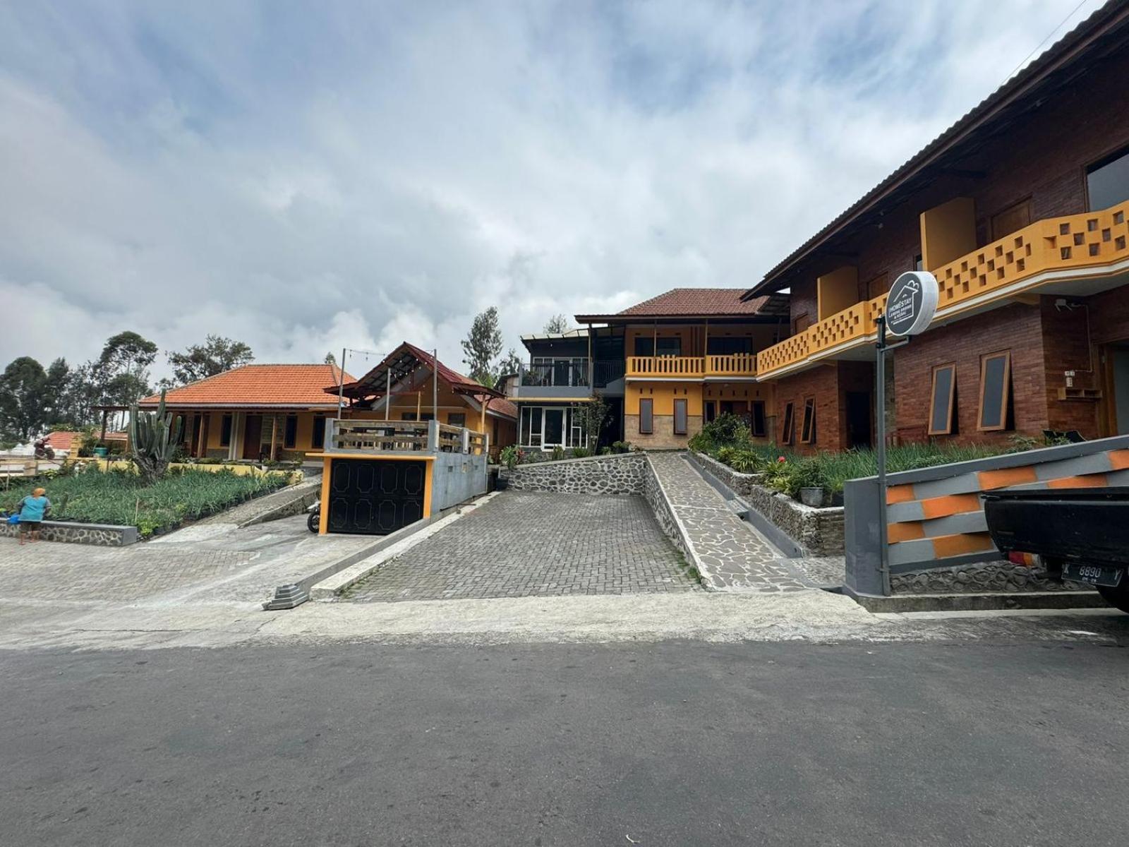 Homestay Lereng 布罗莫 外观 照片